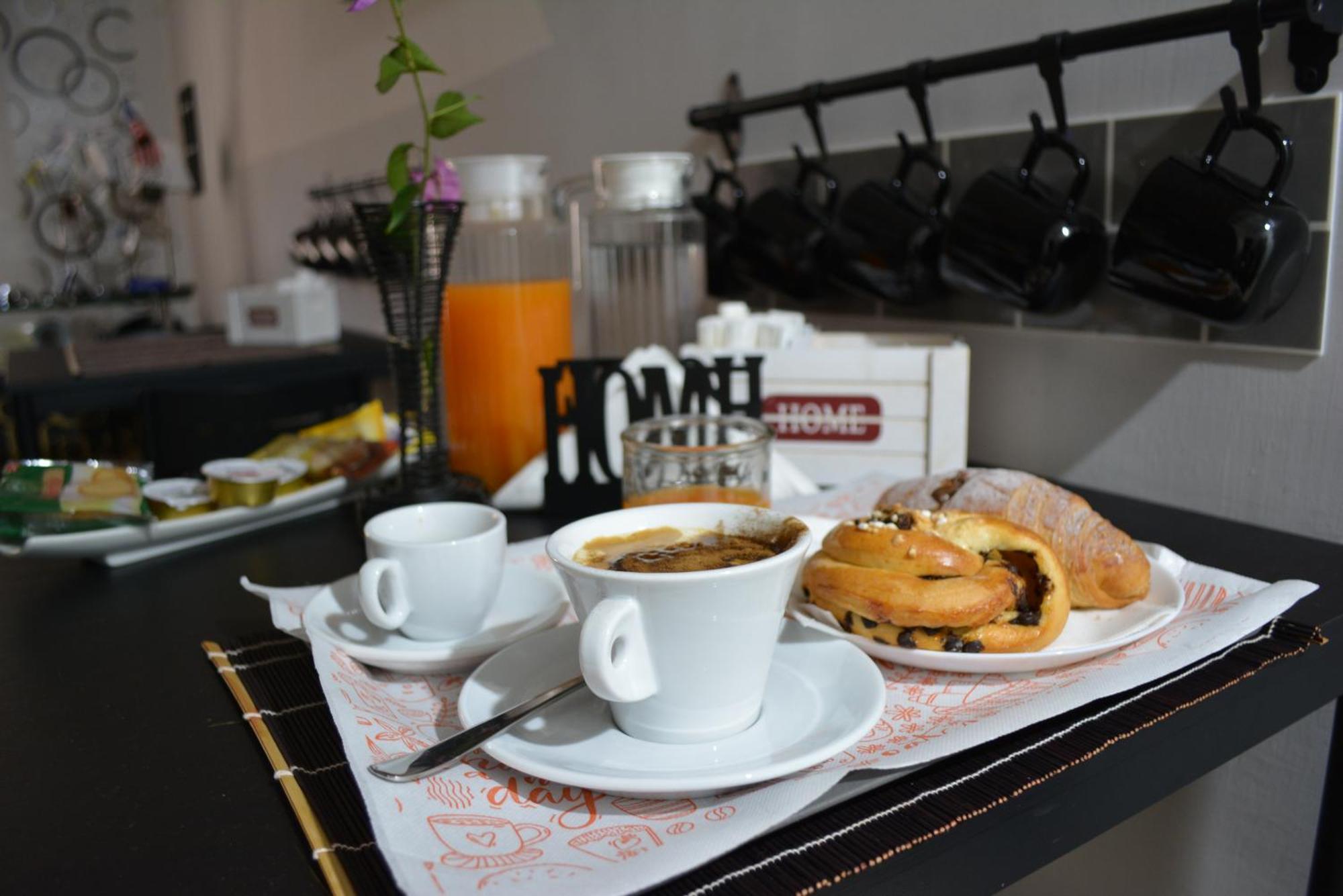 Bed and Breakfast Mario'S House Napoli Esterno foto