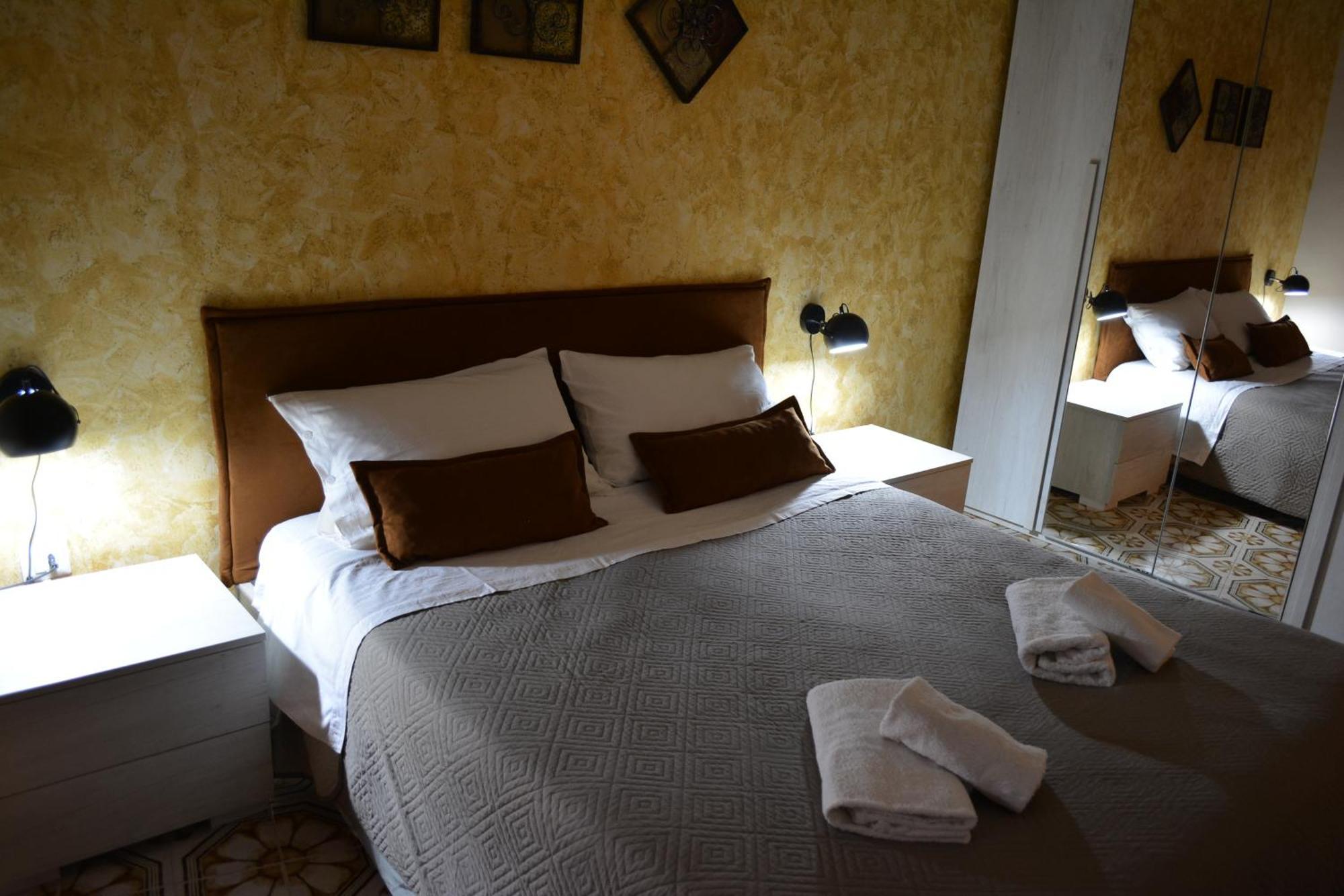Bed and Breakfast Mario'S House Napoli Esterno foto